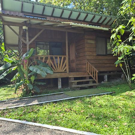 Centro Ananda Bed & Breakfast Guapiles Bagian luar foto