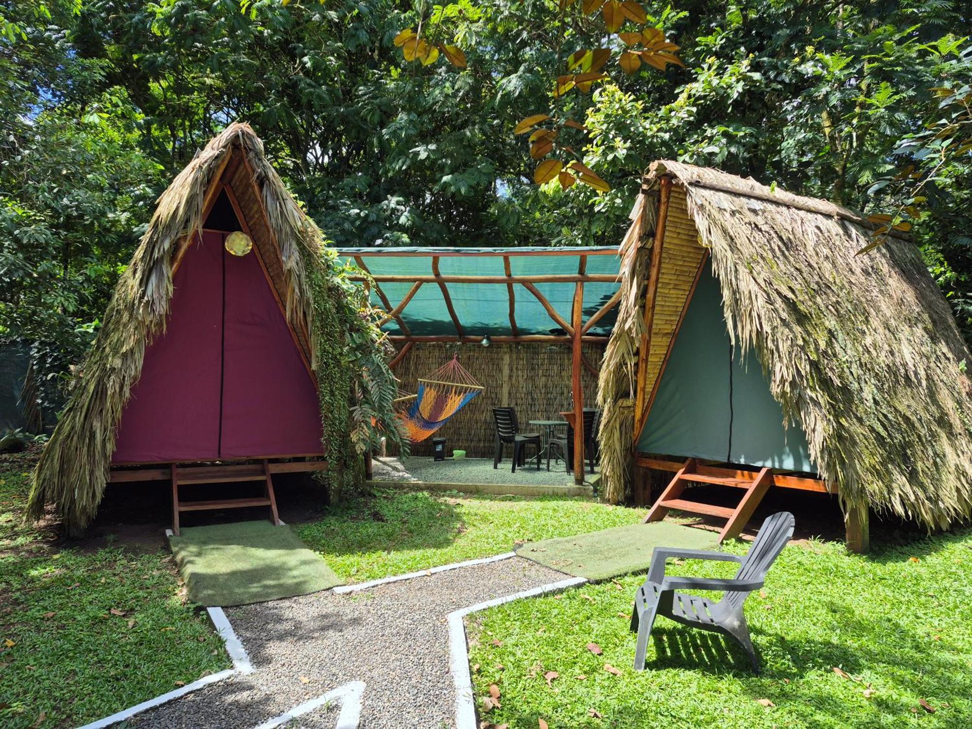 Centro Ananda Bed & Breakfast Guapiles Bagian luar foto