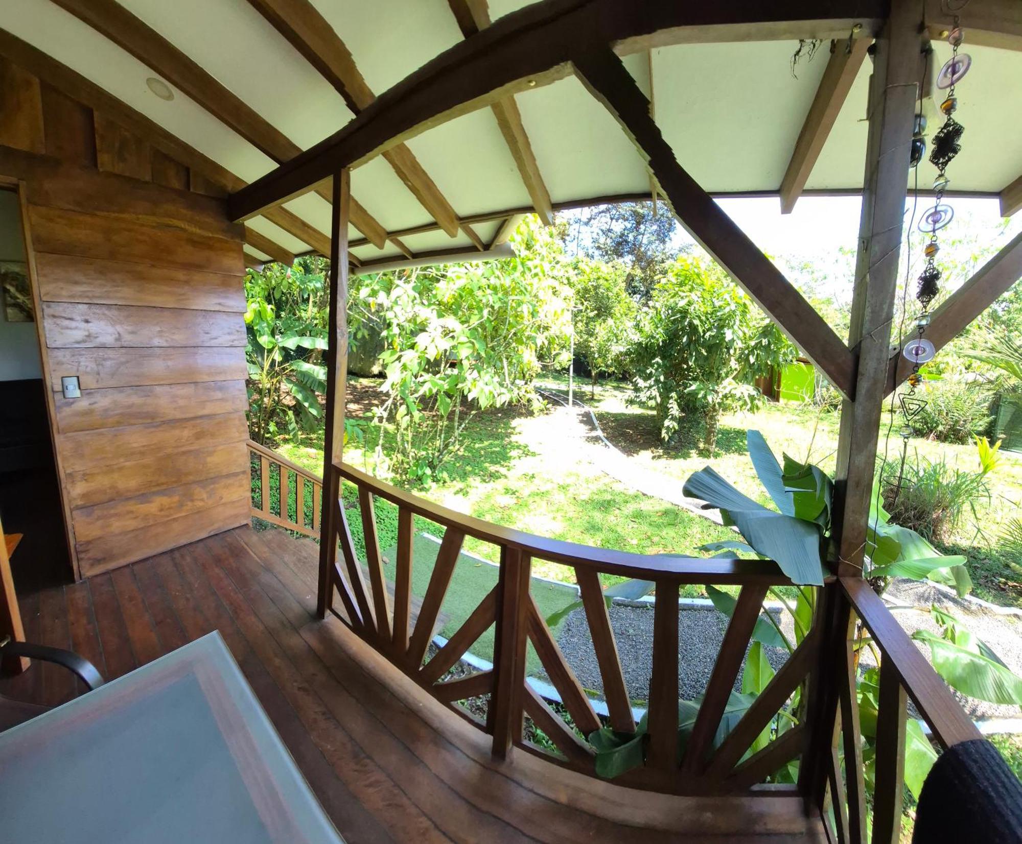 Centro Ananda Bed & Breakfast Guapiles Bagian luar foto