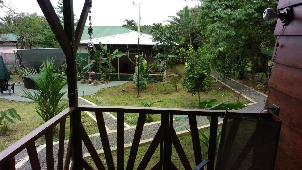 Centro Ananda Bed & Breakfast Guapiles Bagian luar foto