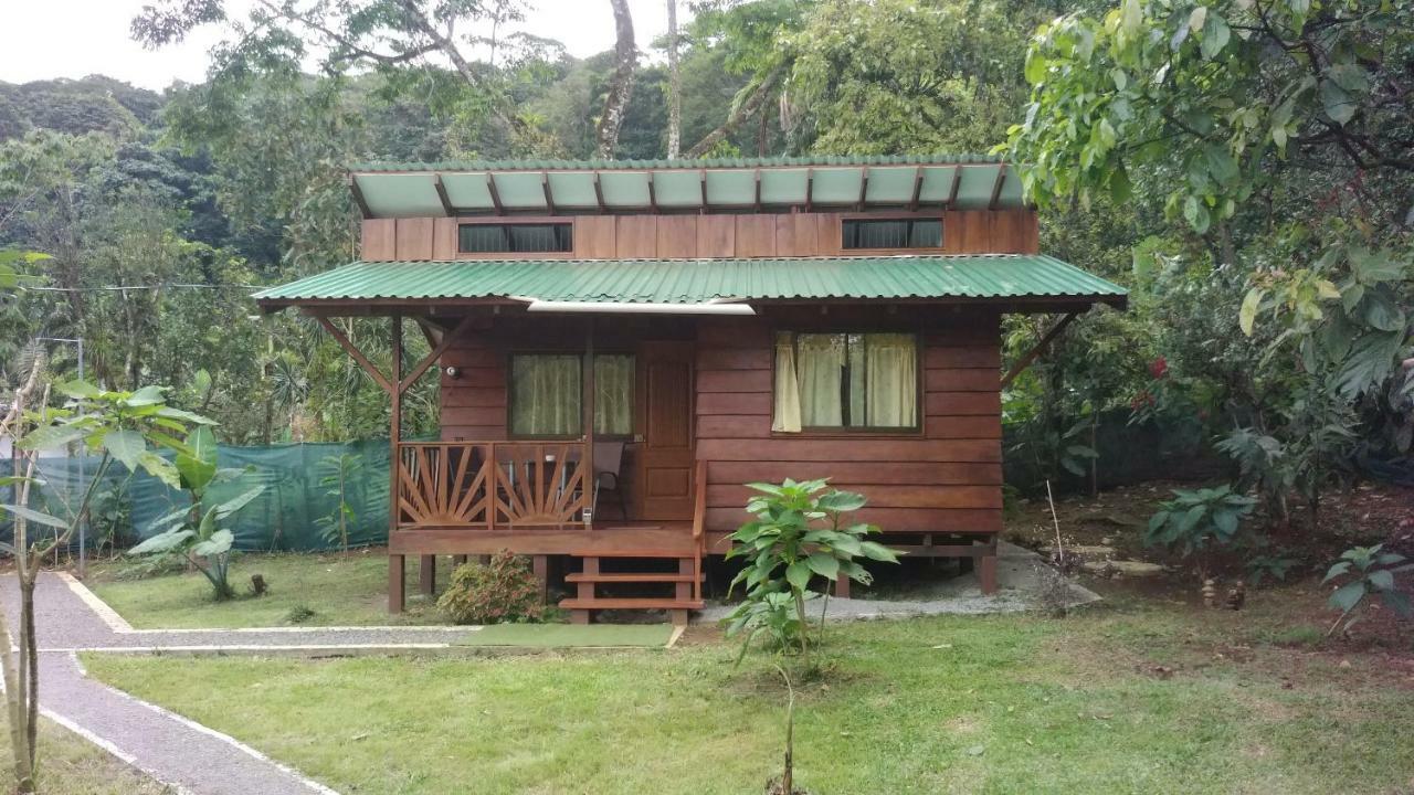 Centro Ananda Bed & Breakfast Guapiles Bagian luar foto